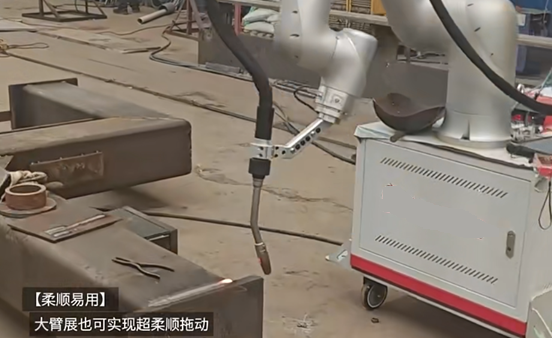 KS体育协作焊接典型应用：立焊转平焊一次成型